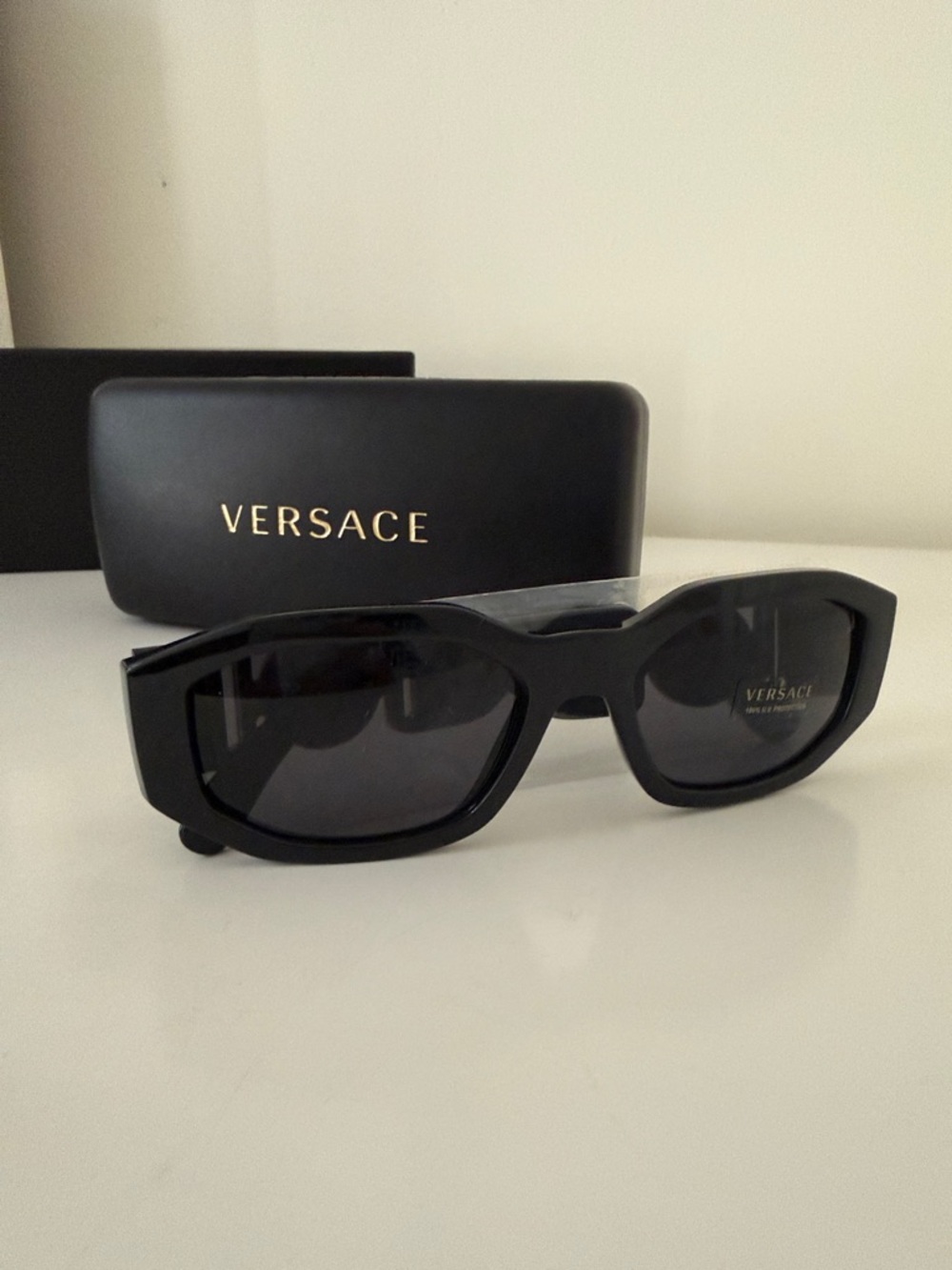 Versace Medusa Biggie Sunglasses - Picture 6 of 8